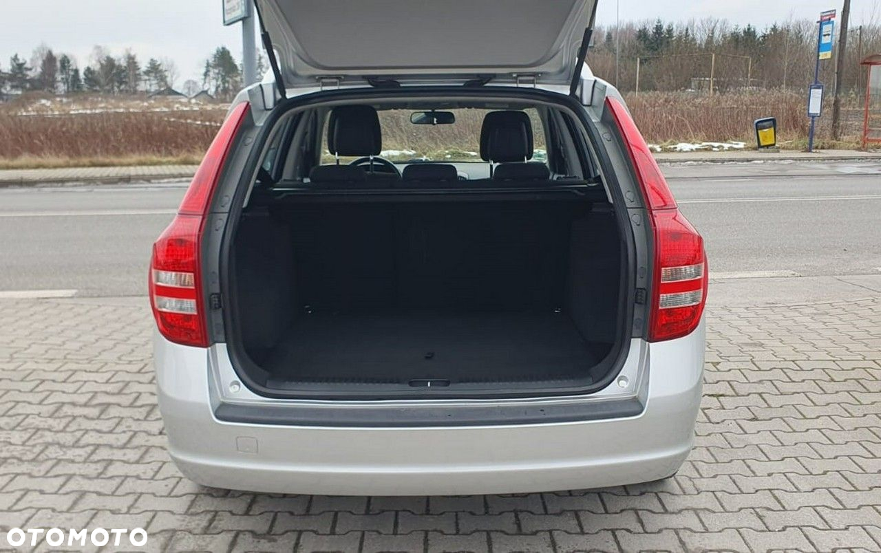 Kia Ceed - 5