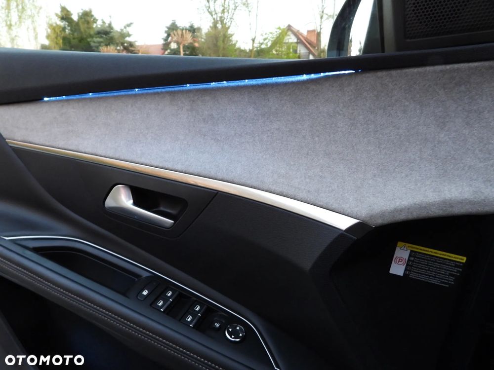 Peugeot 3008 225 e-EAT8 GT - 26