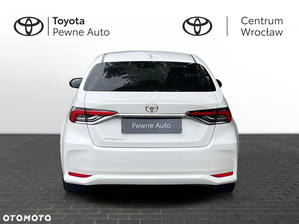 Toyota Corolla - 4