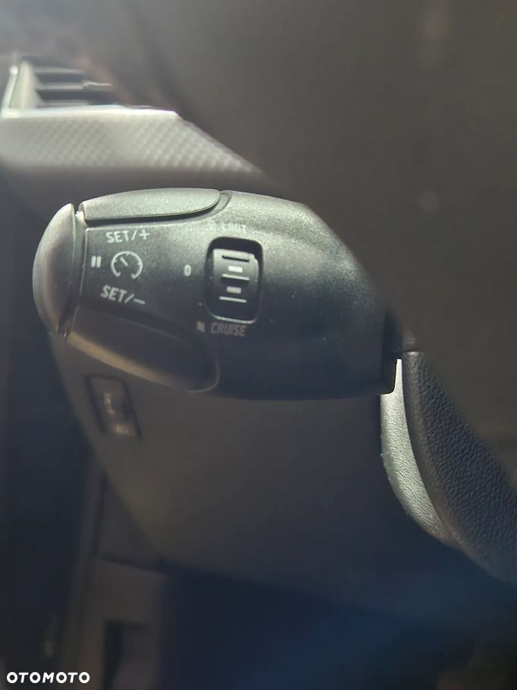 Peugeot 208 PureTech 110 Stop & Start Allure - 15