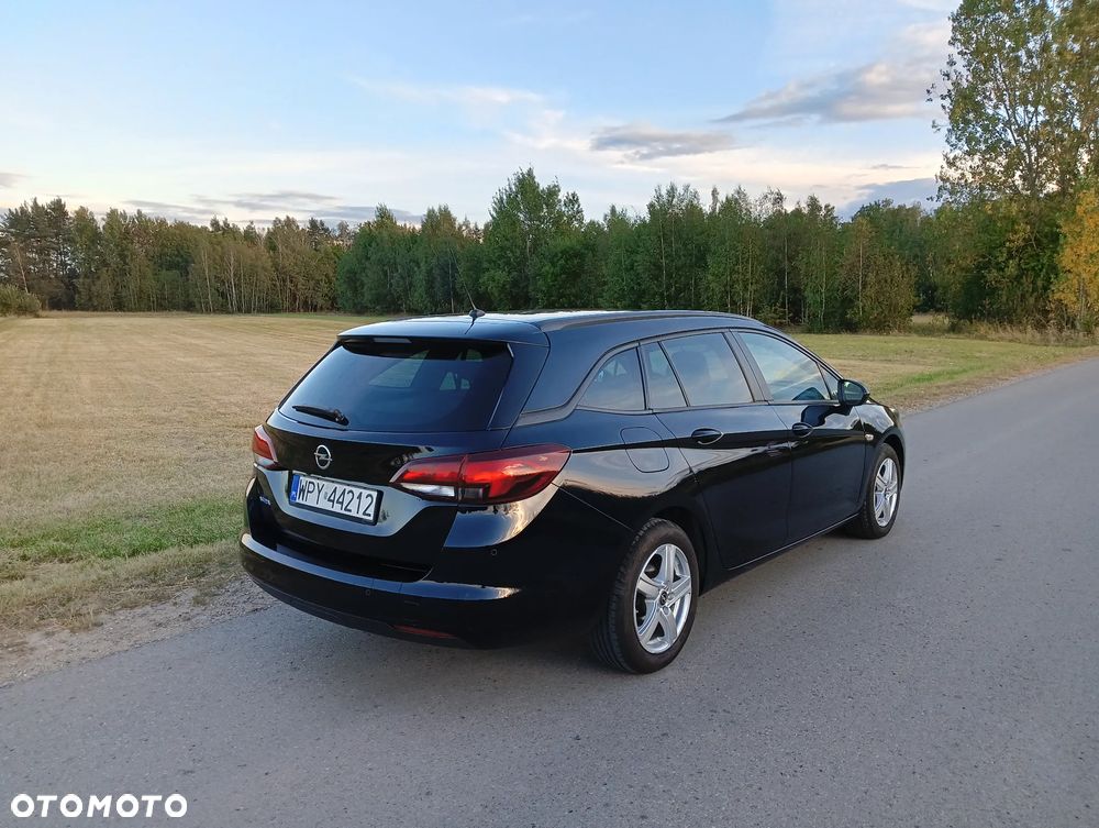 Opel Astra 1.6 CDTI Essentia - 4