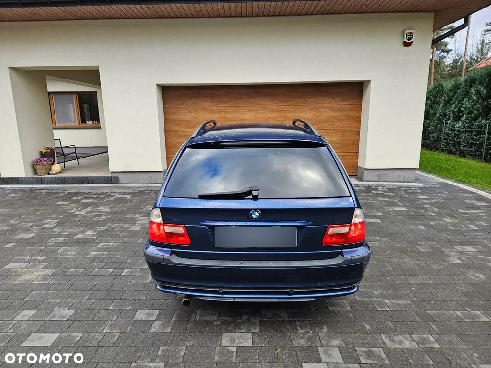 BMW Seria 3 318i - 5