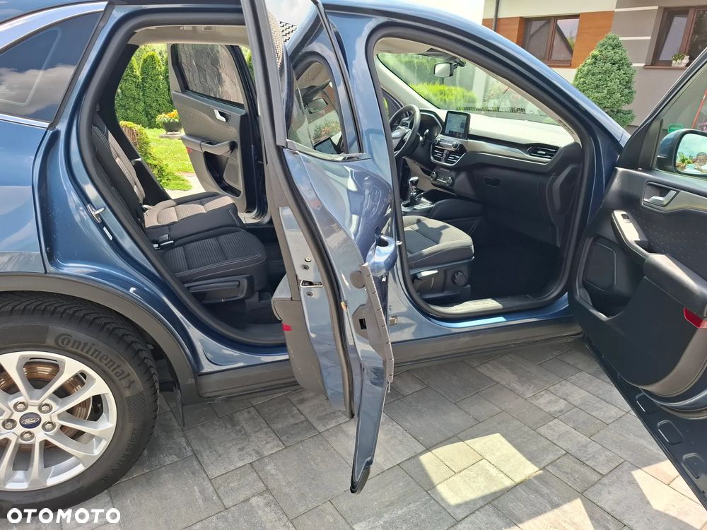 Ford Kuga 1.5 EcoBoost TITANIUM - 28