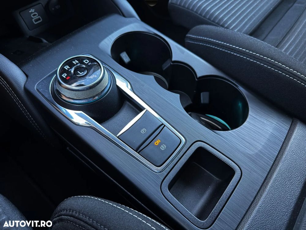 Ford Focus 1.5 EcoBlue 8AT Titanium X - 34