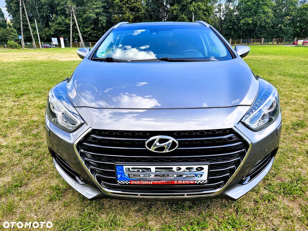 Hyundai i40 Kombi 1.7 CRDi Premium - 4