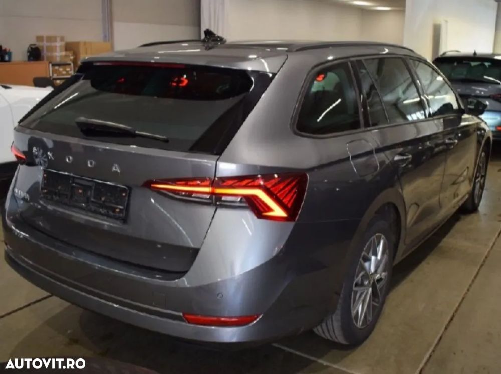 Skoda Octavia Combi 2.0 TDI DSG Tour - 9