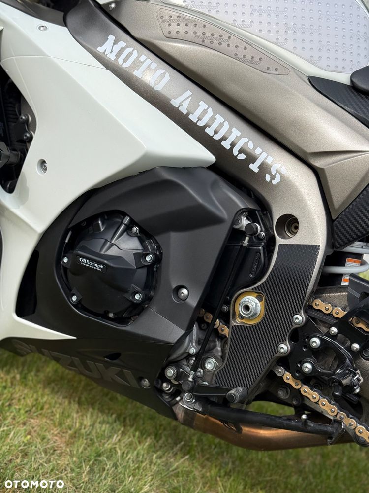 Suzuki GSX-R - 10