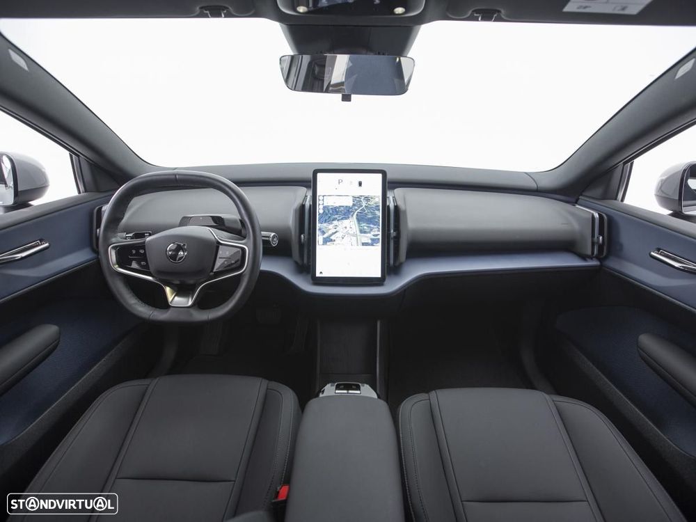 Volvo EX 30 Single Motor Extended Range RWD Core — fotografia 10