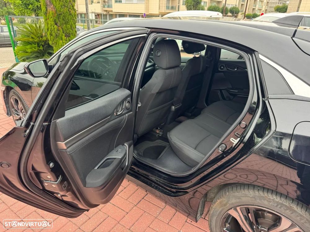 Honda Civic 1.6 i-DTEC Elegance Navi - 11