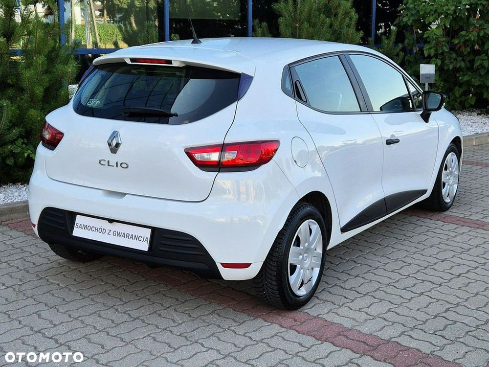 Renault Clio - 9