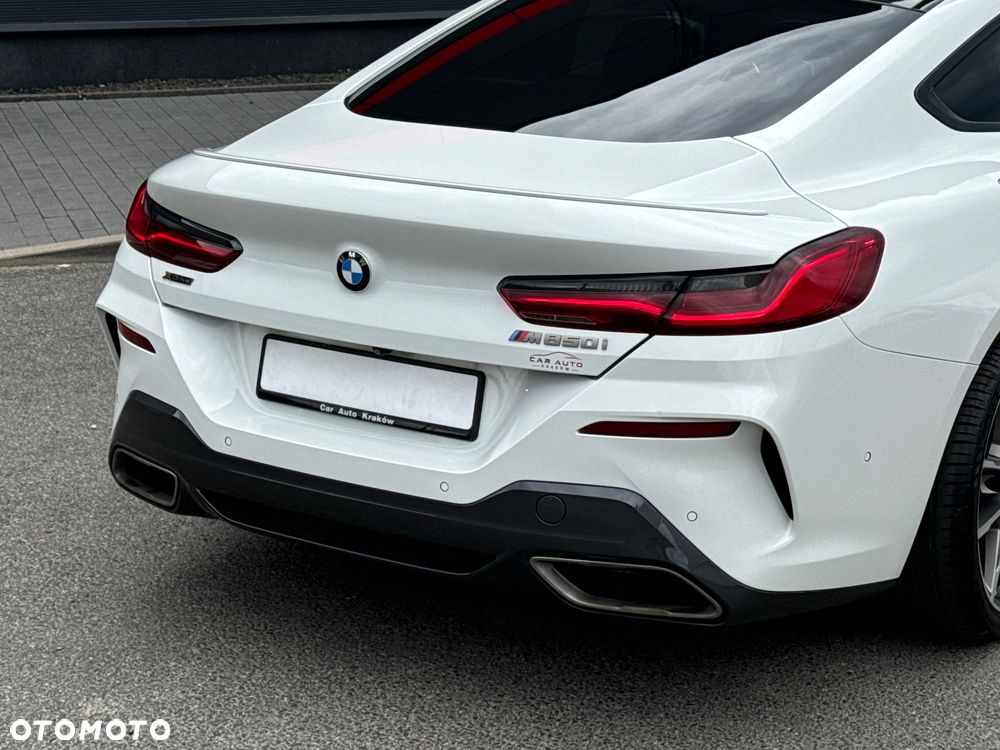 BMW Seria 8 - 14