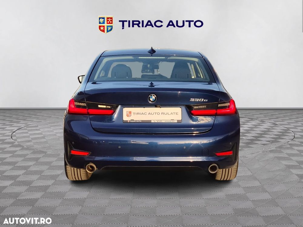 BMW Seria 3 330e Aut. Sport Line - 4