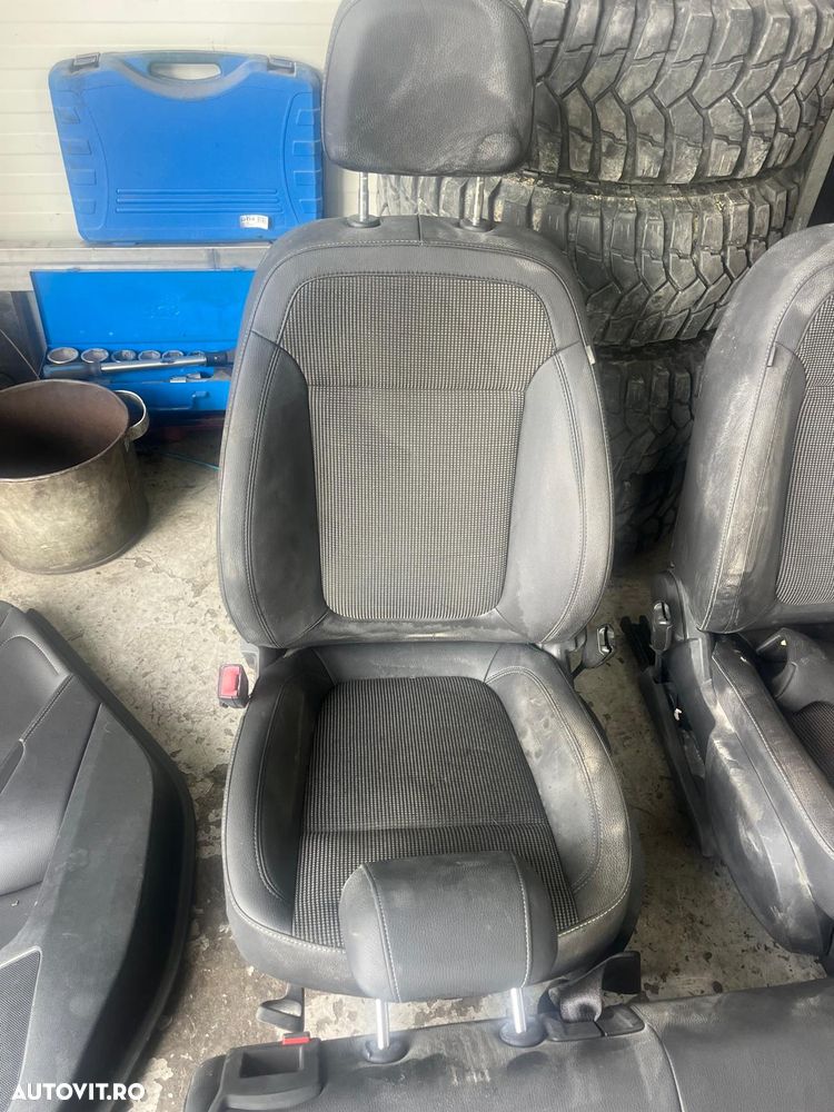 Înapoi Pagina principalăPiese autoCaroserie - InteriorInteriorInterior - MuresInterior - Sovata Anuntul este dezactivat  Postat 22 aprilie 2026 Scaune Piele Opel Astra J Hatchback Set Complect - 3