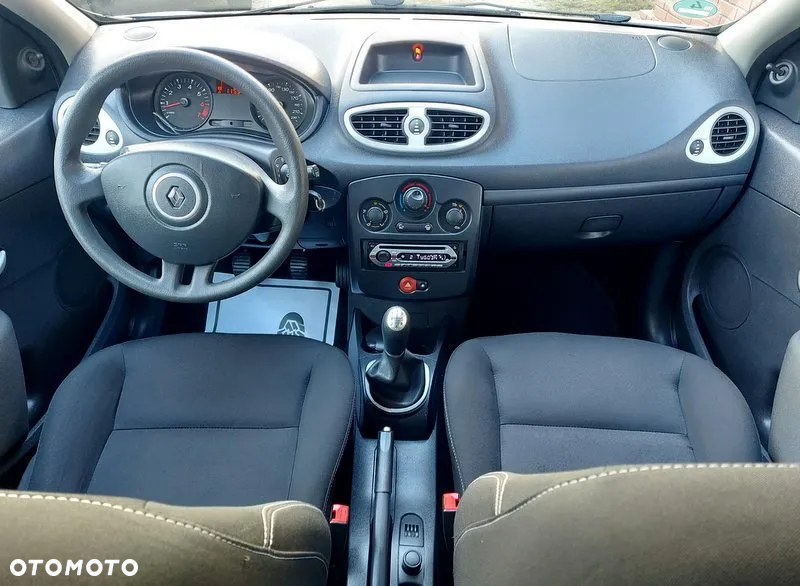 Renault Clio 1.2 16V 75 Yahoo - 6