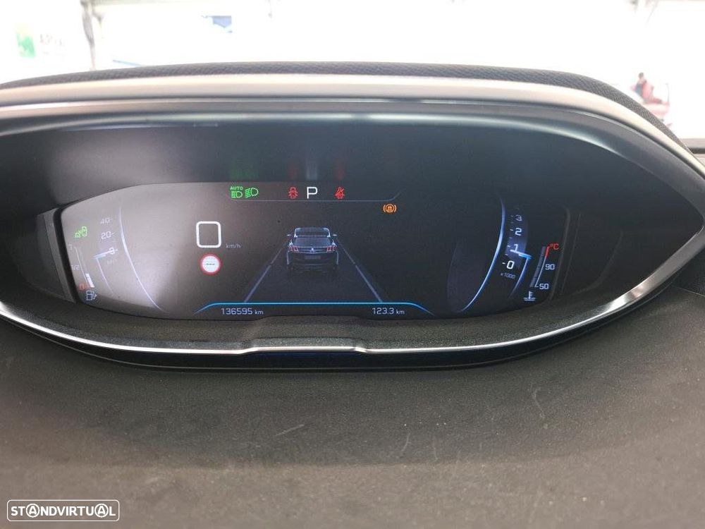 Peugeot 3008 1.6 PureTech GT EAT8 - 7