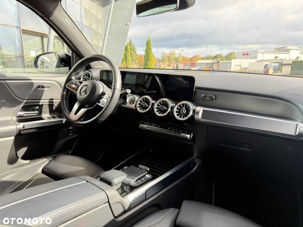 Mercedes-Benz GLB 250 4-Matic 8G-DCT - 10