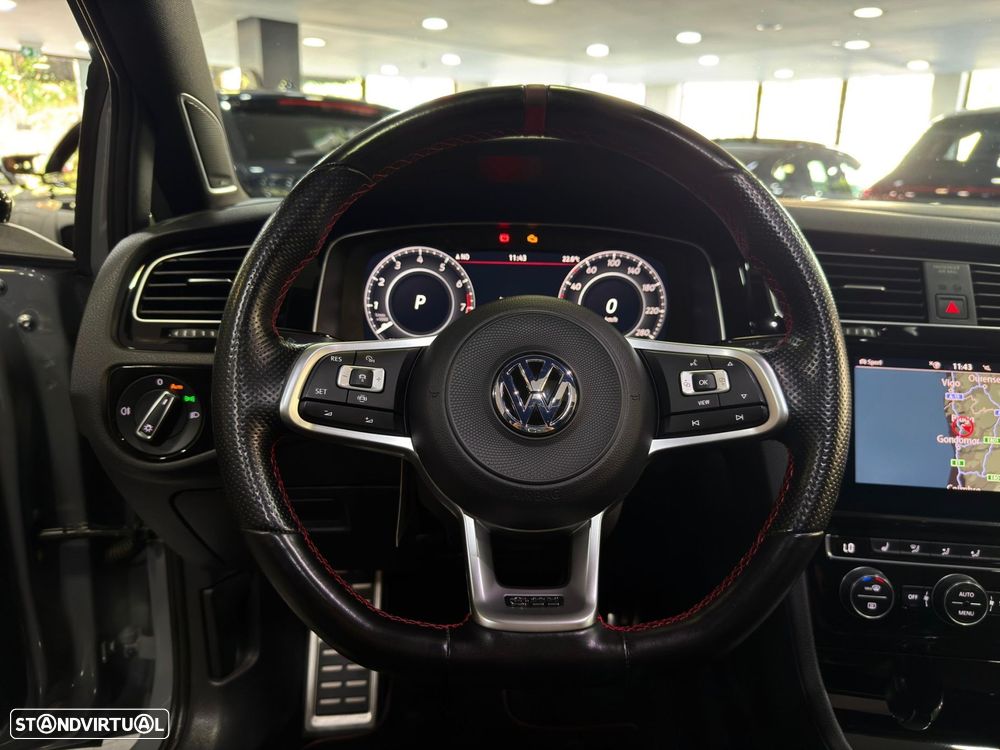 VW Golf GTI TCR 2.0 TSI OPF DSG - 31