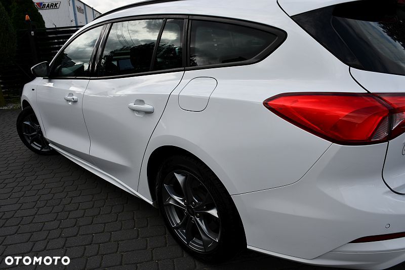 Ford Focus 1.5 EcoBlue Start-Stopp-System ST-LINE X - 30