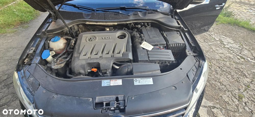 Volkswagen Passat 2.0 TDI Comfortline - 13