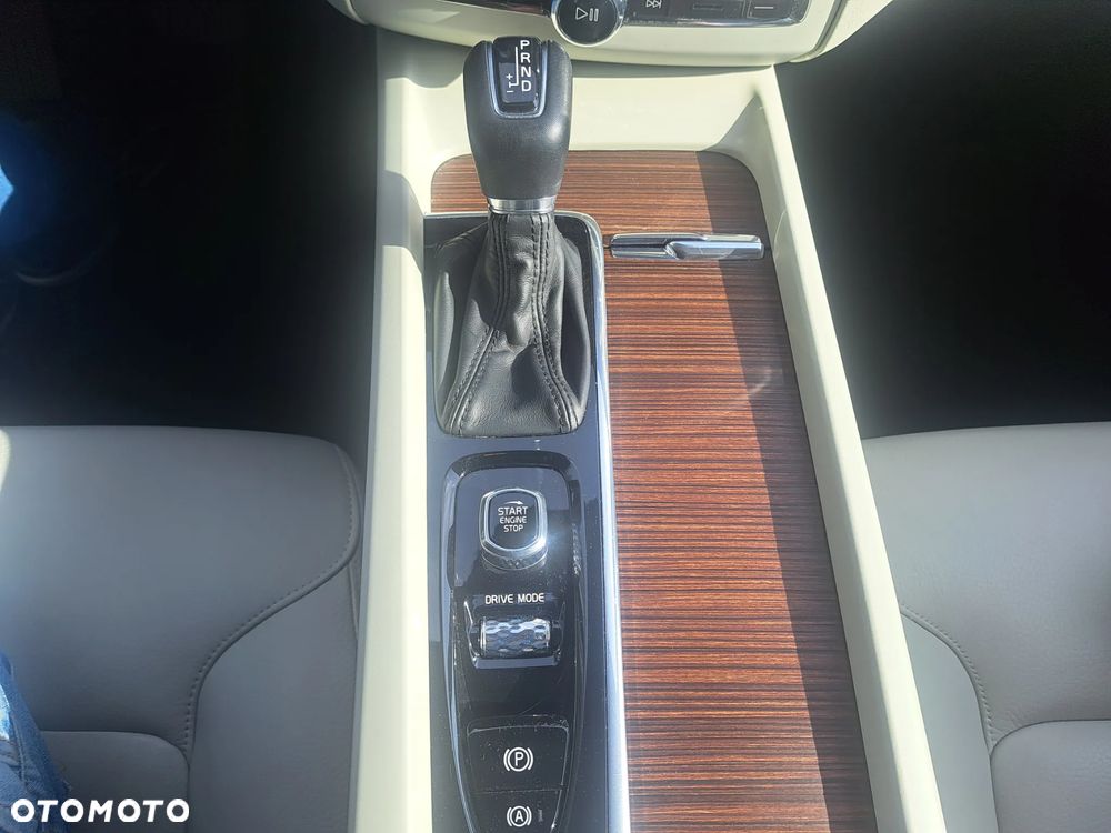 Volvo XC 60 - 12