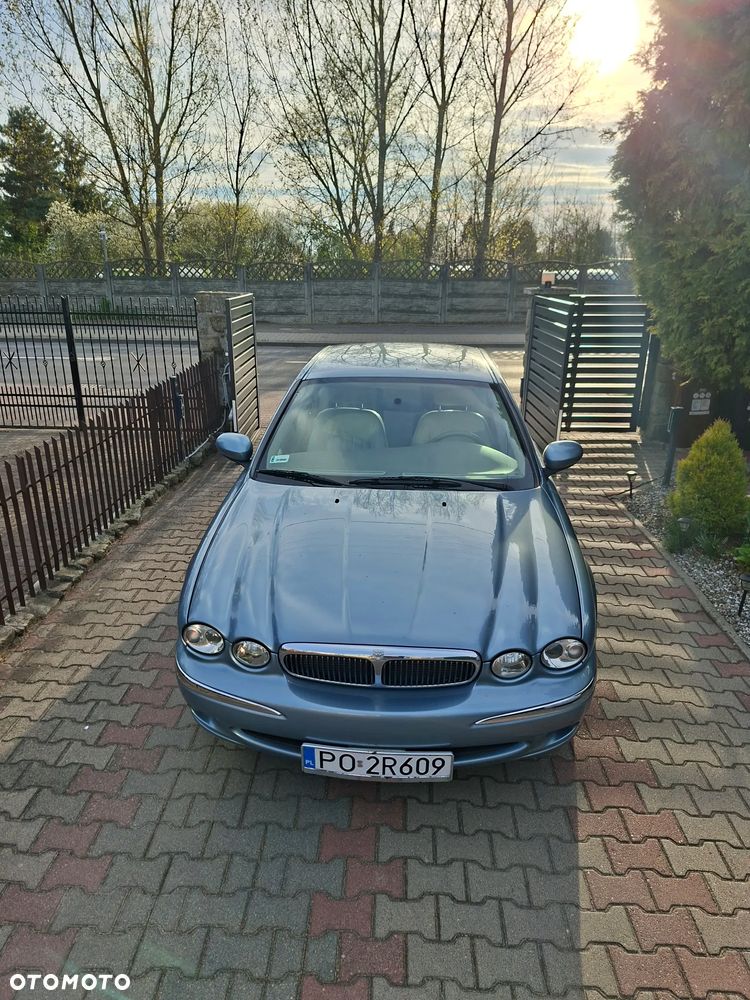Jaguar X-Type 2.0 V6 - 7