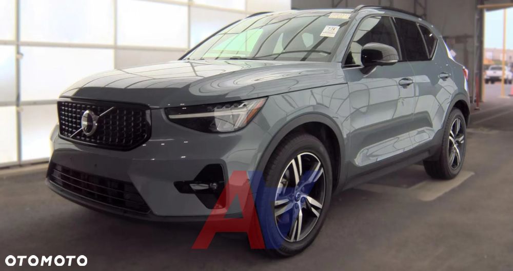Volvo XC 40 - 4
