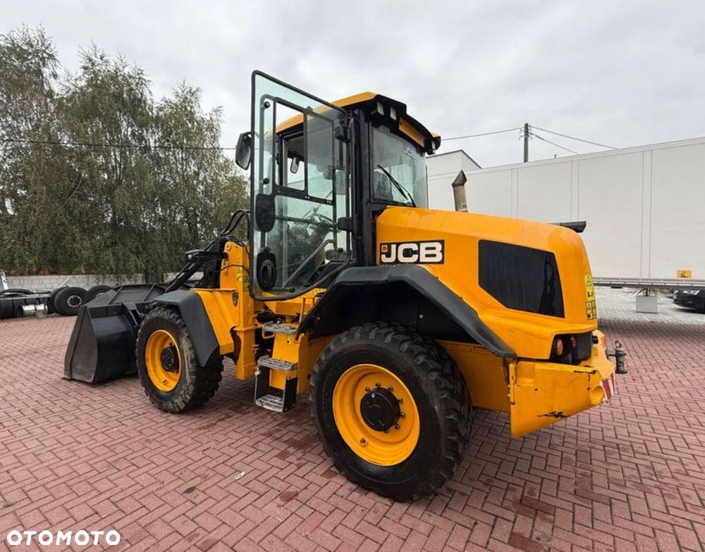 JCB 411 HT T4F - 3