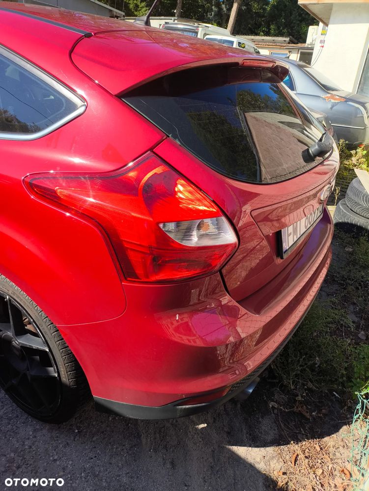 Ford Focus 1.6 EcoBoost Start-Stopp-System Champions Edition - 4