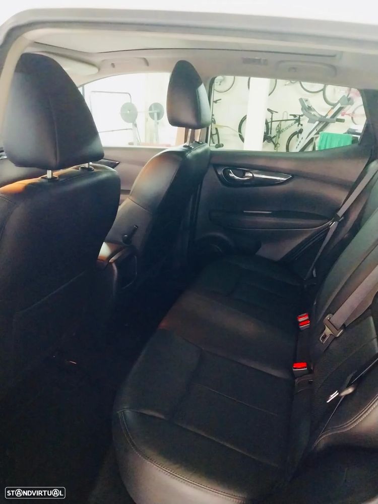 Nissan Qashqai 1.6 dCi Tekna J19 - 9