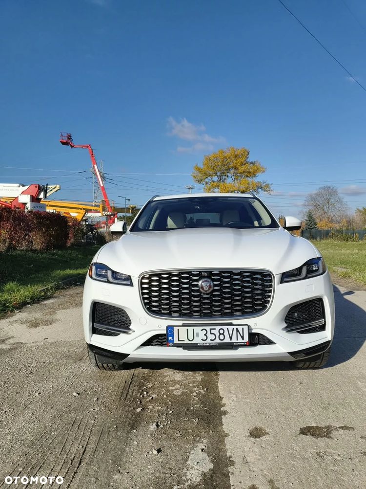 Jaguar F-Pace - 12