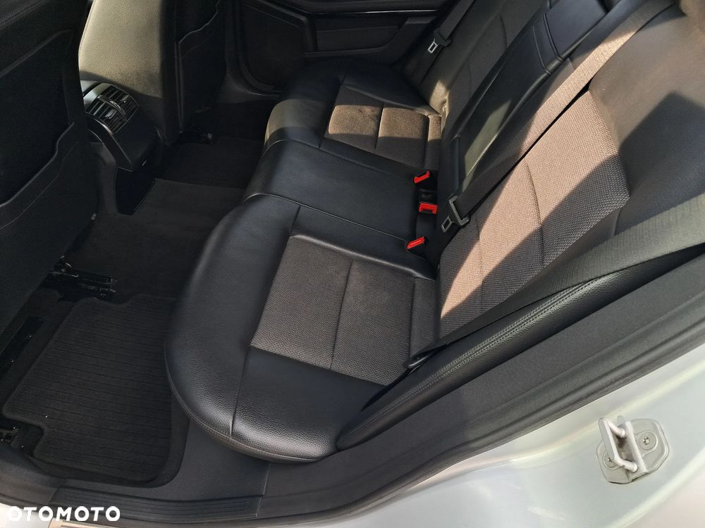 Mercedes-Benz Klasa E 200 CDI Avantgarde - 22