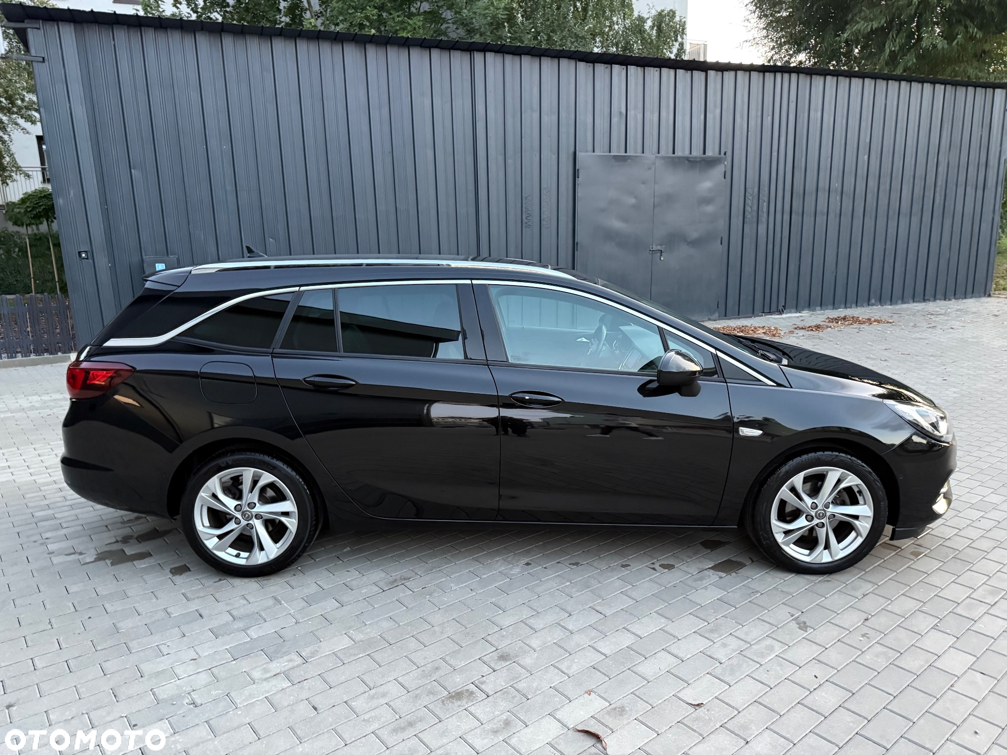 Opel Astra V 1.2 T Ultimate S&S - 4