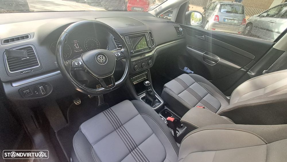 VW Sharan - 7