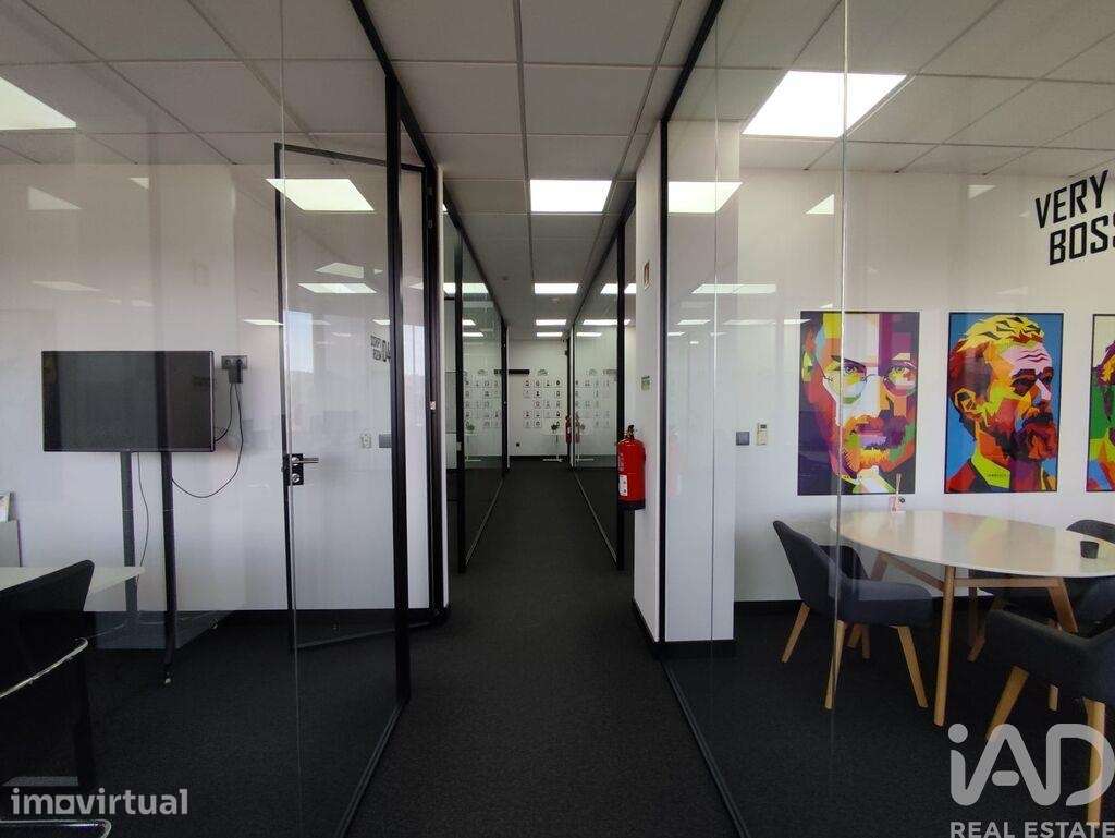 Escritório em Carnaxide e Queijas de 134,00 m2 - Grande imagem: 2/22