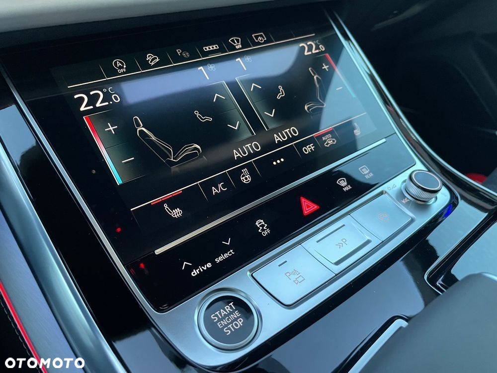 Audi Q8 - 25