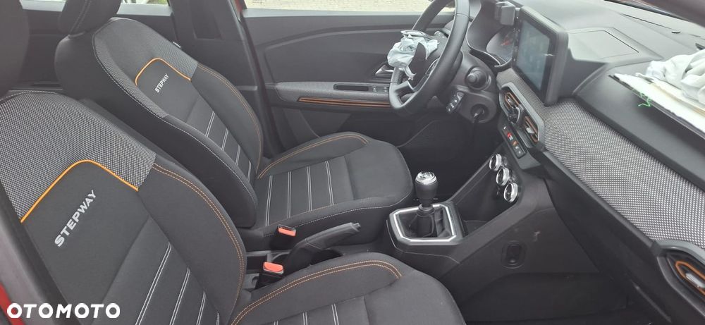 Dacia Sandero Stepway TCe 100 Prestige - 12