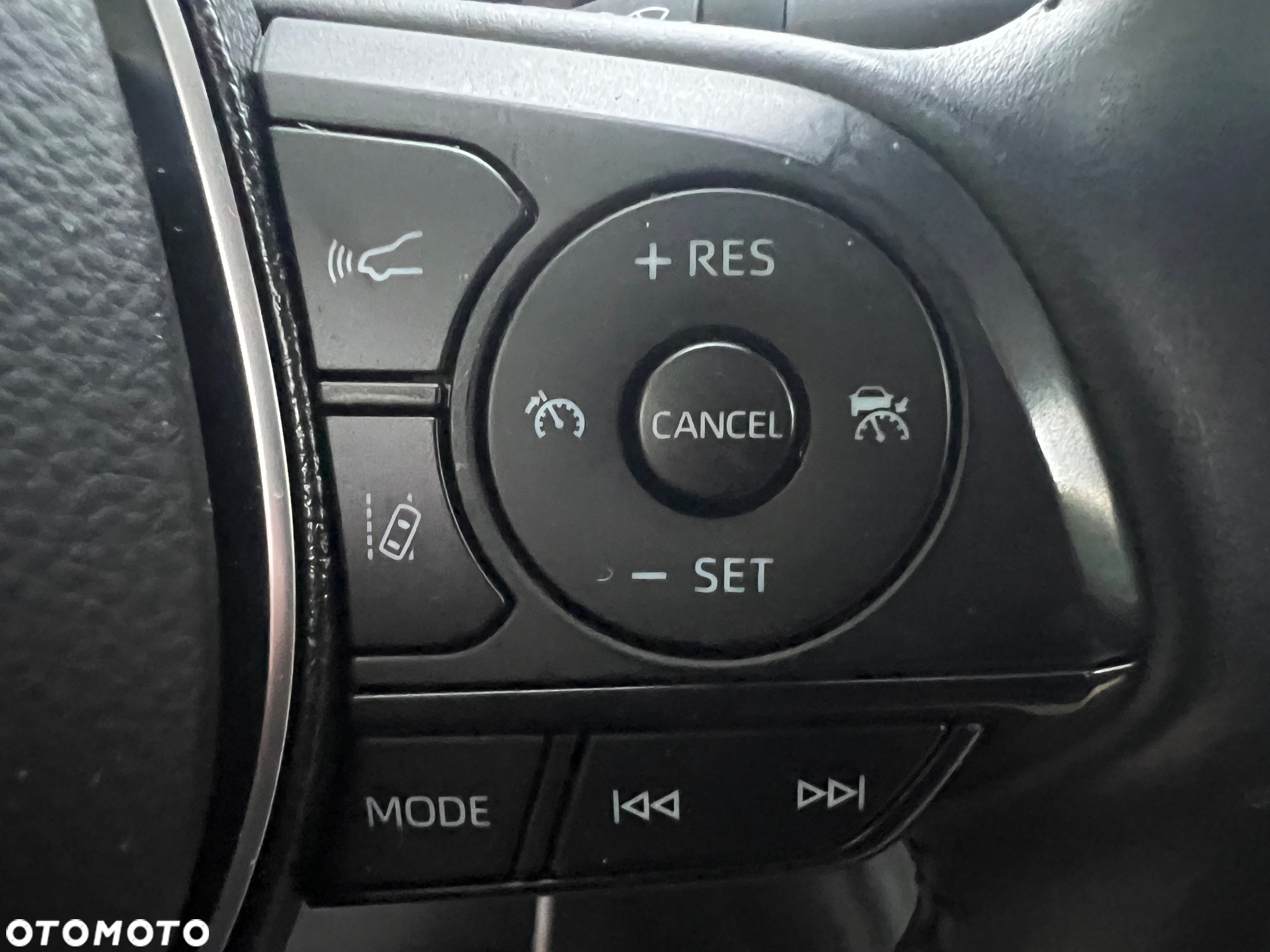 Toyota Corolla 1.8 Hybrid Comfort - 25