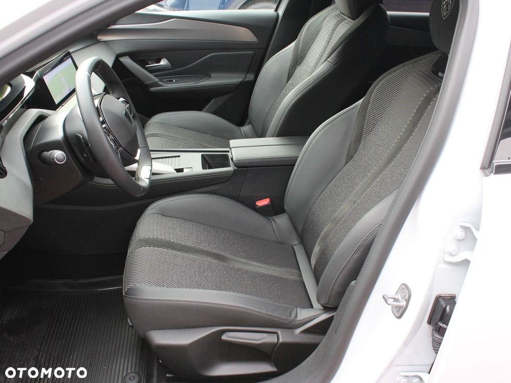 Peugeot 308 - 16
