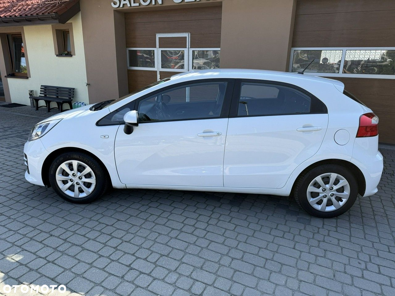 Kia Rio 1.2 Business Line - 11