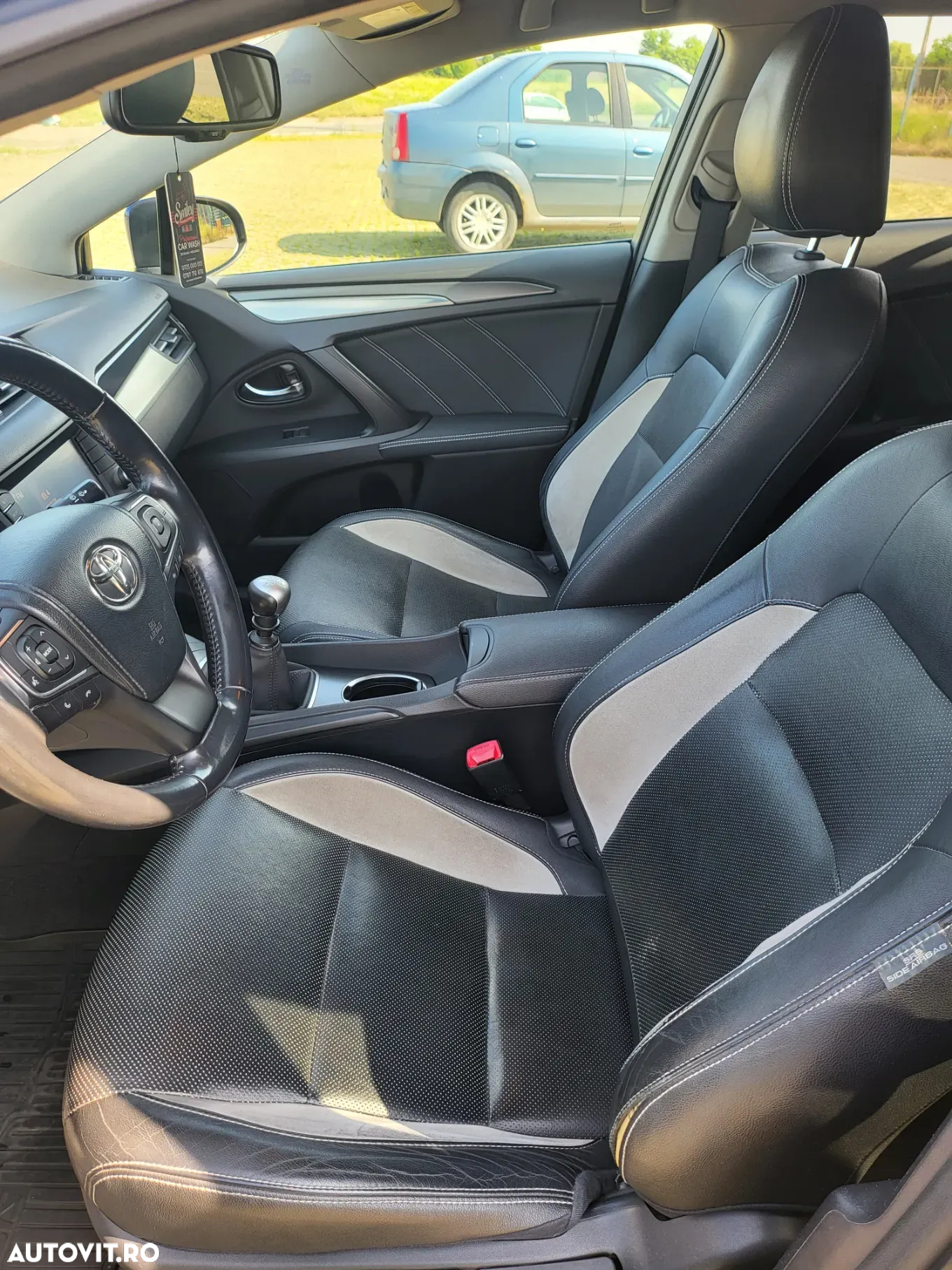 Toyota Avensis 2.0 D-4D Elegance - 14