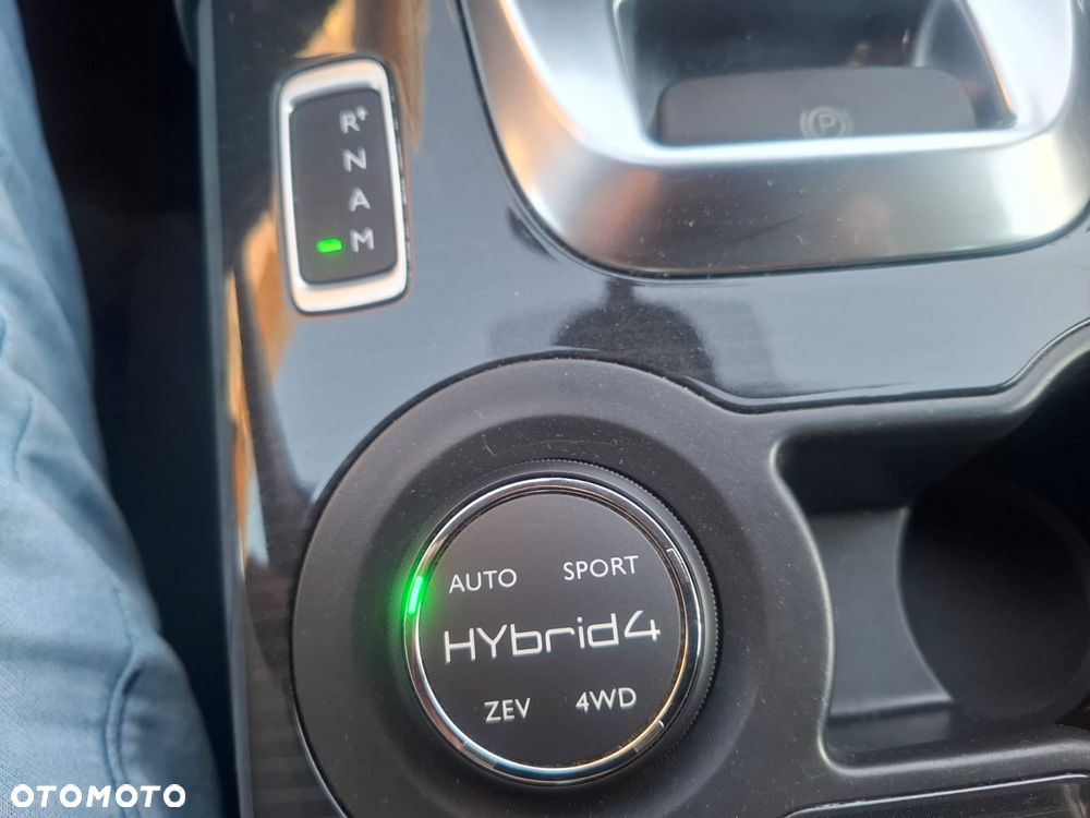 Peugeot 3008 2.0 HDi HYbrid4 - 21