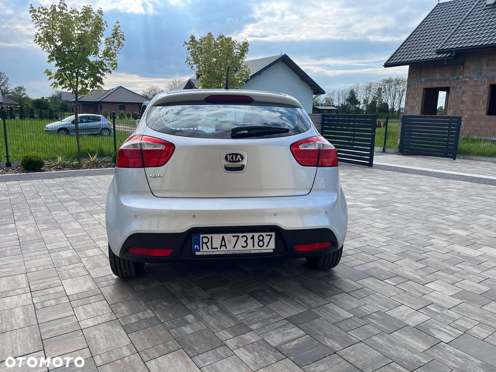 Kia Rio 1.2 Edition 7 - 11