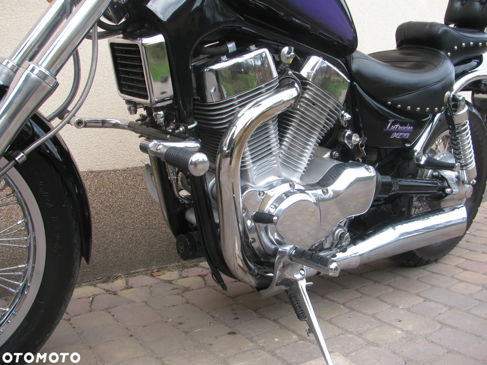 Suzuki Intruder - 25
