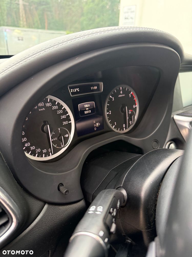 Infiniti Q30 1.5d Business Executive 7DCT - 17