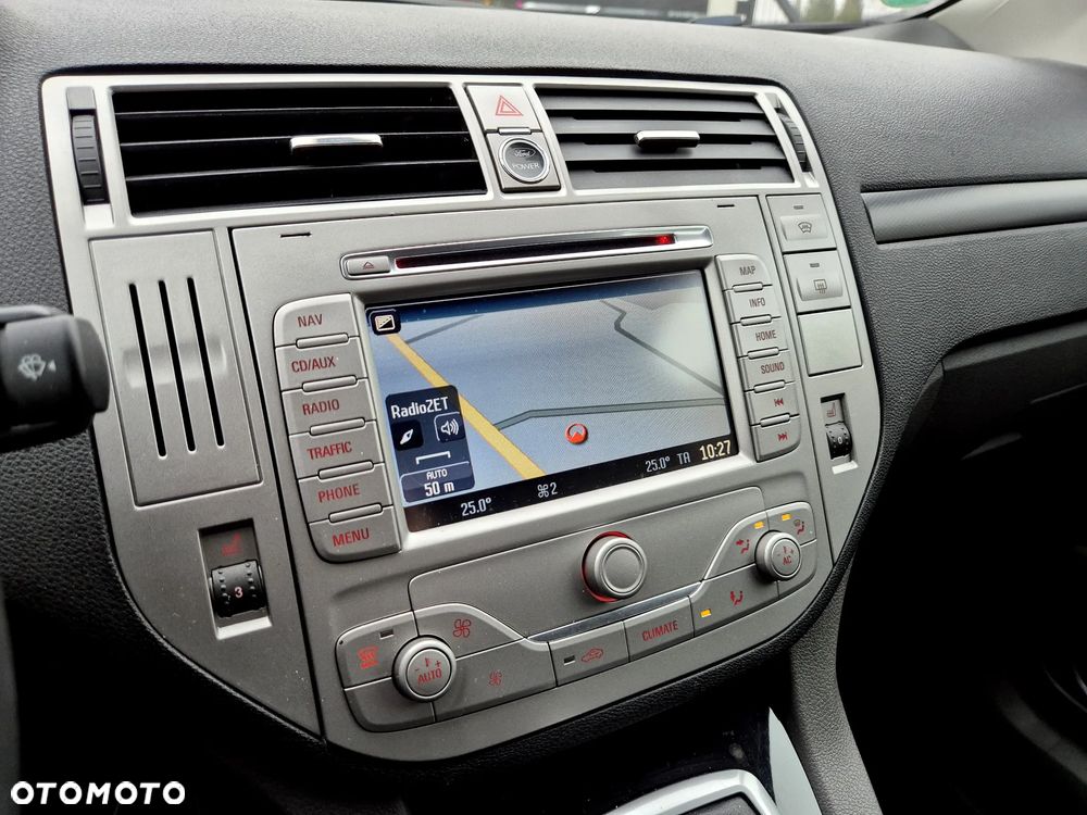 Ford Kuga 2.0 TDCi 4x4 Titanium - 11