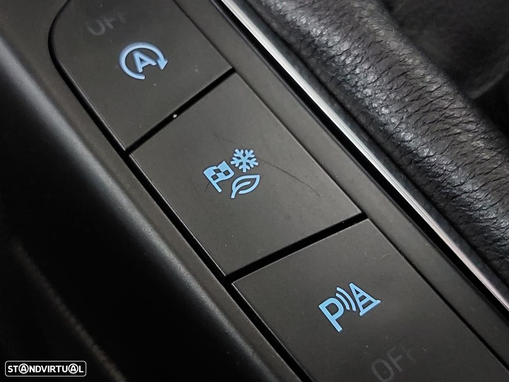 Ford Focus SW 1.0 EcoBoost Connected - 38