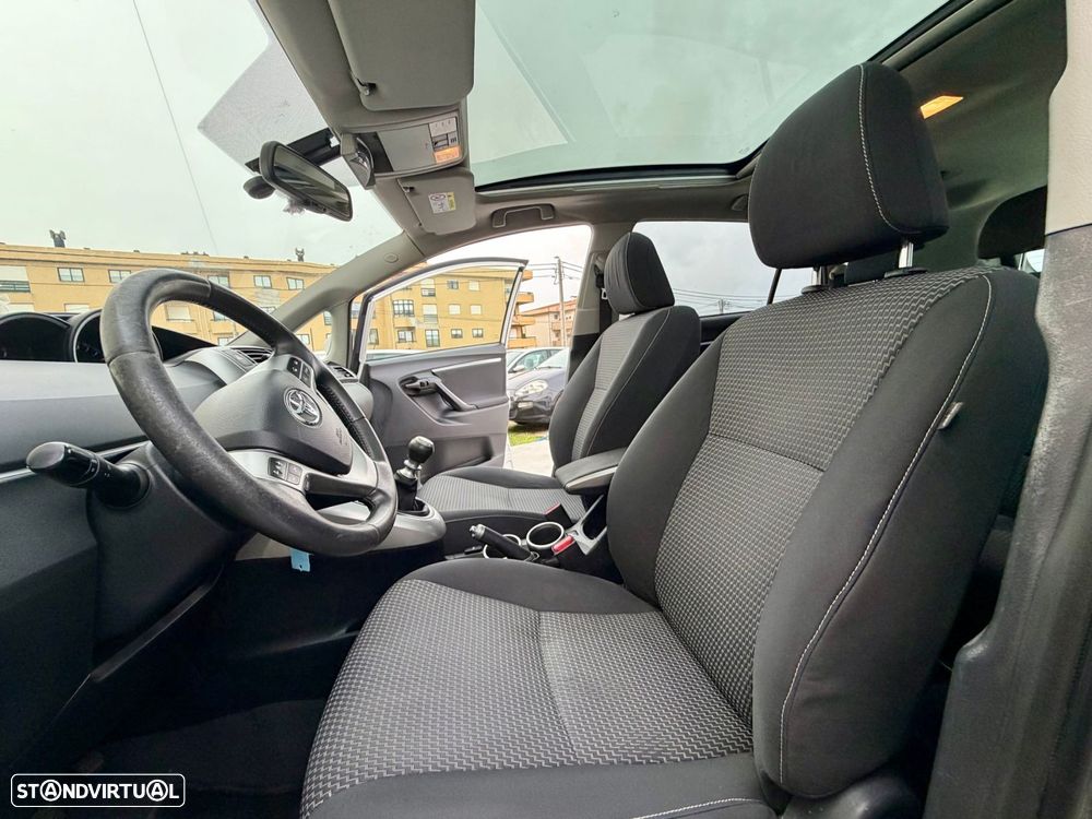 Toyota Verso 1.6 D-4D Exclusive+GPS - 33