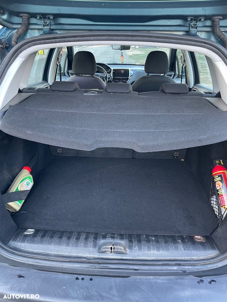 Peugeot 2008 1.2 PureTech Turbo S&S Active - 19