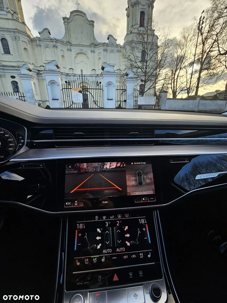 Audi A8 55 TFSI quattro tiptronic - 28
