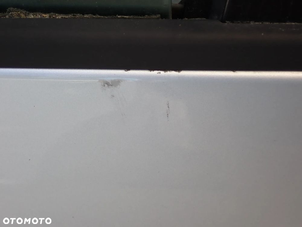 DRZWI PRAWY  PRZÓD VW TOURAN KOD LAKIERU LA7W 450 ZŁ - 16